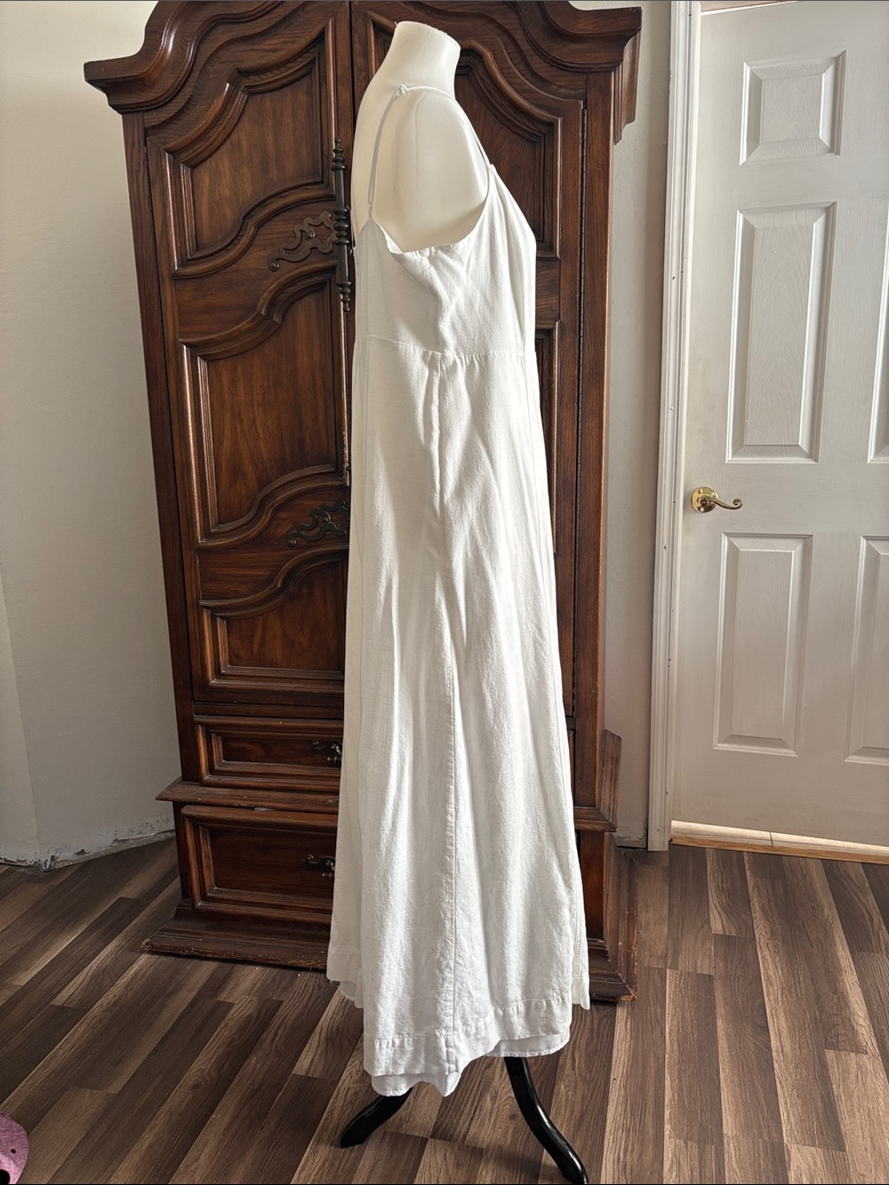 Express wide leg V neck jumpsuit - Picture 6 of 14